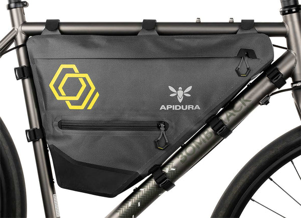 APIDURA アピデュラ Expedition Full Frame Pack apidura-expedition-full-frame-