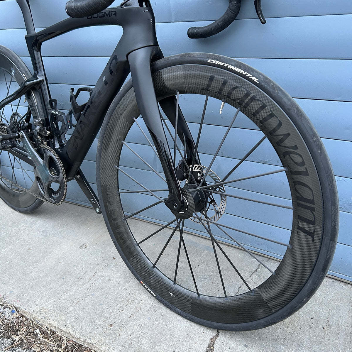 Pinarello Dogma F Disc ( pre-owned)