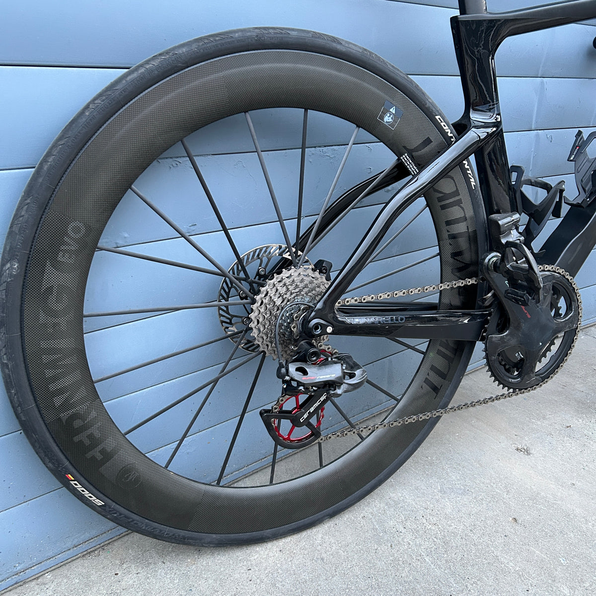 Pinarello Dogma F Disc ( pre-owned)